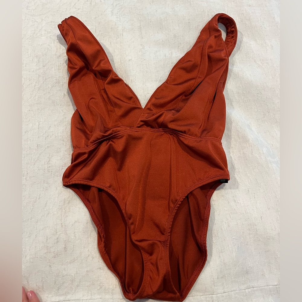 NEVER WORN: Urban Outfitters bodysuit